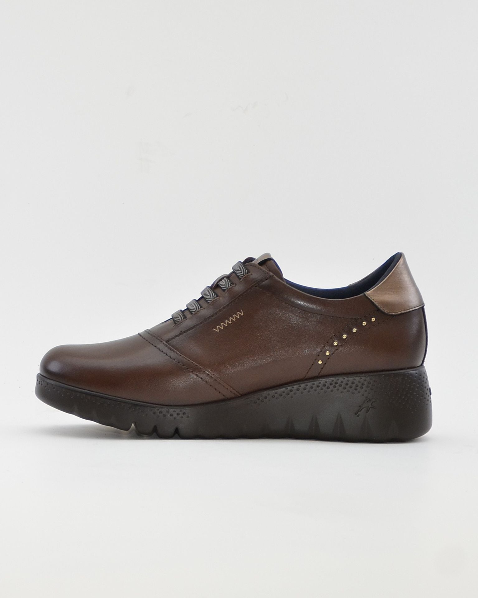 ZAPATO DE CORTE DEPORTIVO CUÑA MUJER ELÁSTICOS FLUCHOS LIVE F2096 CASTAÑO