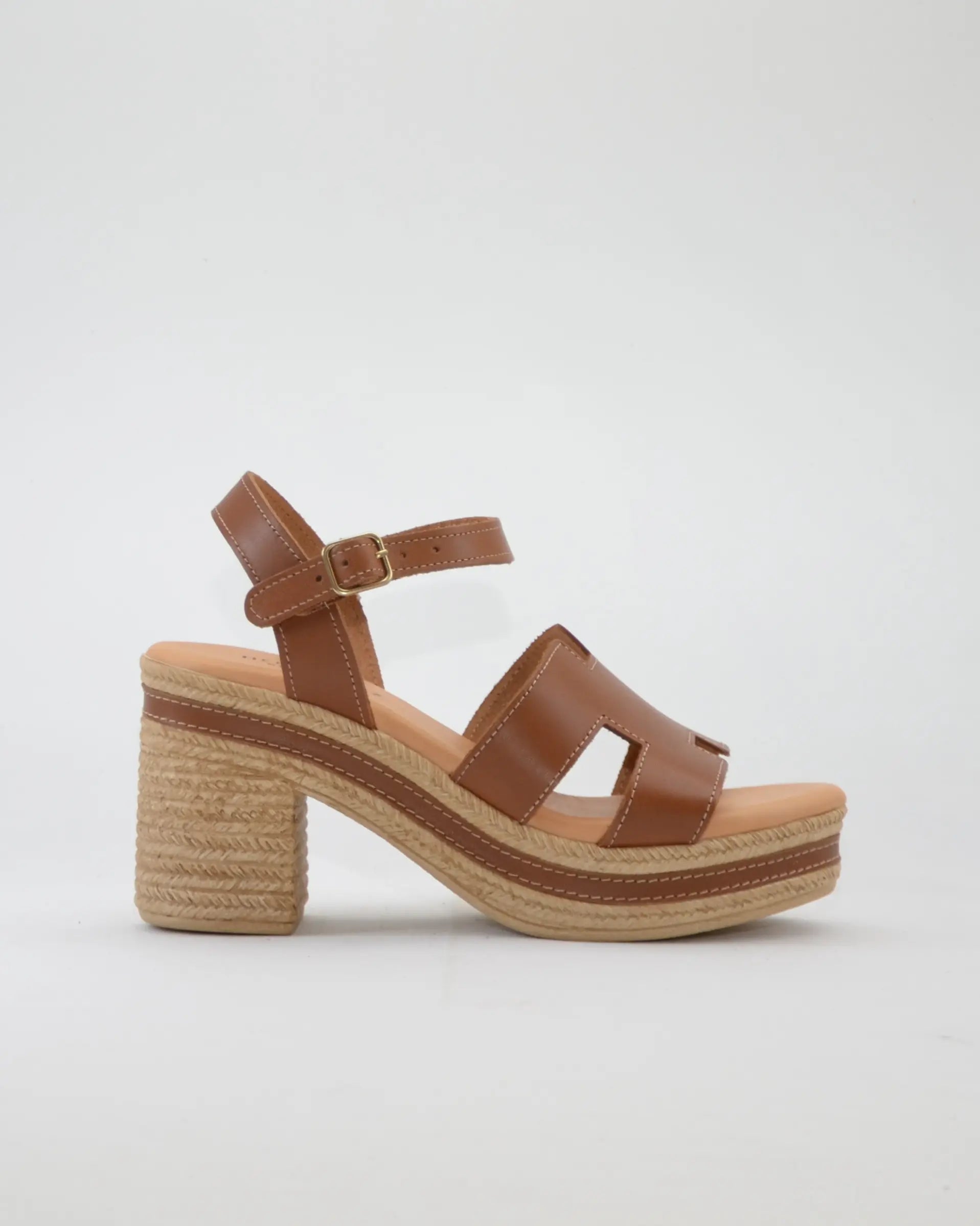 SANDALIA MUJER TACON Y PLATAFORMA COLOR CUERO PITILLOS 30211