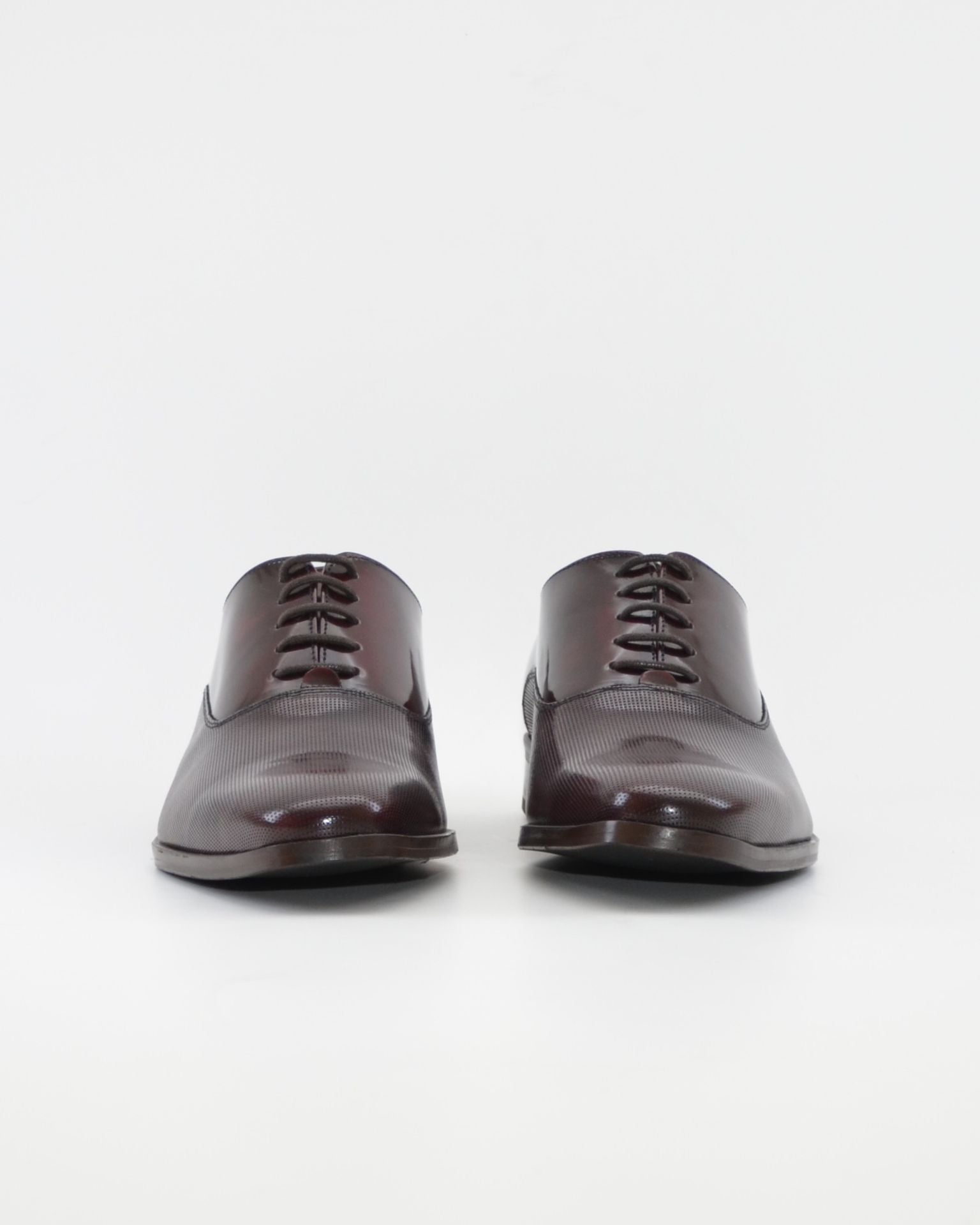 ZAPATO HOMBRE OXFORD FLORENTIC BURDEOS MICROPERFORADO