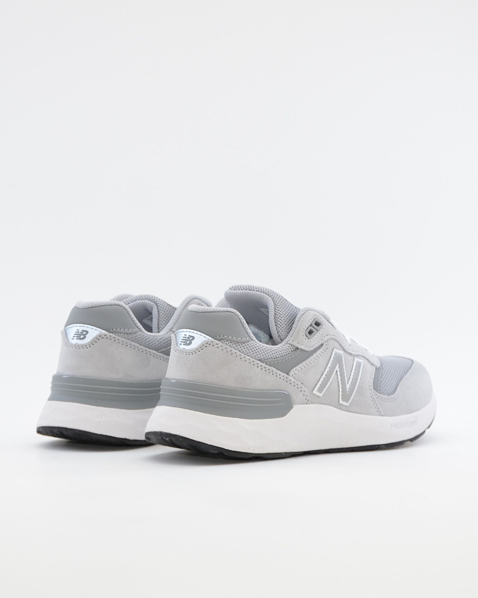 SNEAKERS NEW BALANCE M880 6HE ZAPATILLA DEPORTIVA HOMBRE COLOR GRIS FRESH FOAM