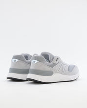 SNEAKERS NEW BALANCE M880 6HE ZAPATILLA DEPORTIVA HOMBRE COLOR GRIS FRESH FOAM