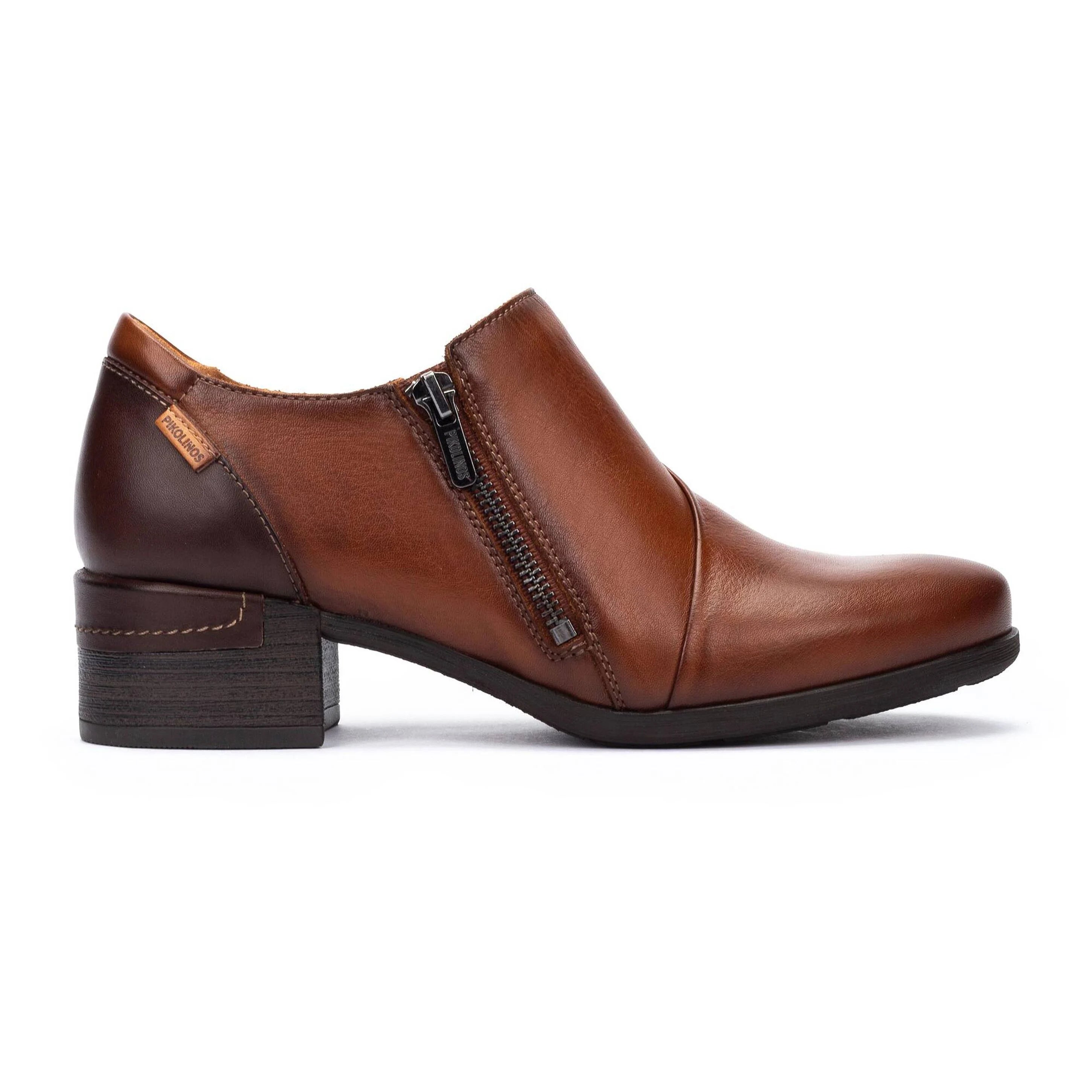 ZAPATO ABOTINADO CON CREMALLERA COLOR CUERO MALAGA W6W-5902C1