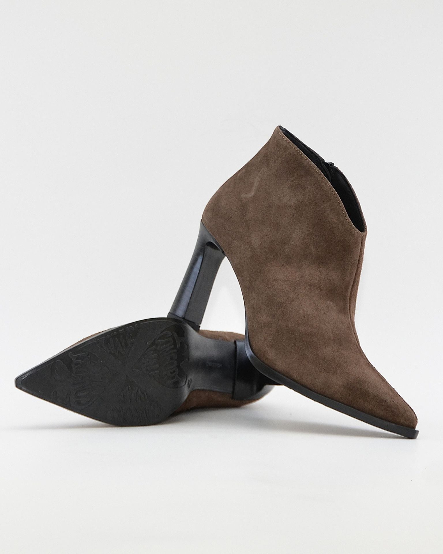 BOTIN DE MUJER TACON FINO COLOR SERRAJE FOCA DESIREE SHAIRA 2