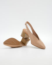 ZAPATO DESTALONADO CON TACON MEDIO ANCHO ESPECIAL COLOR BEIGE