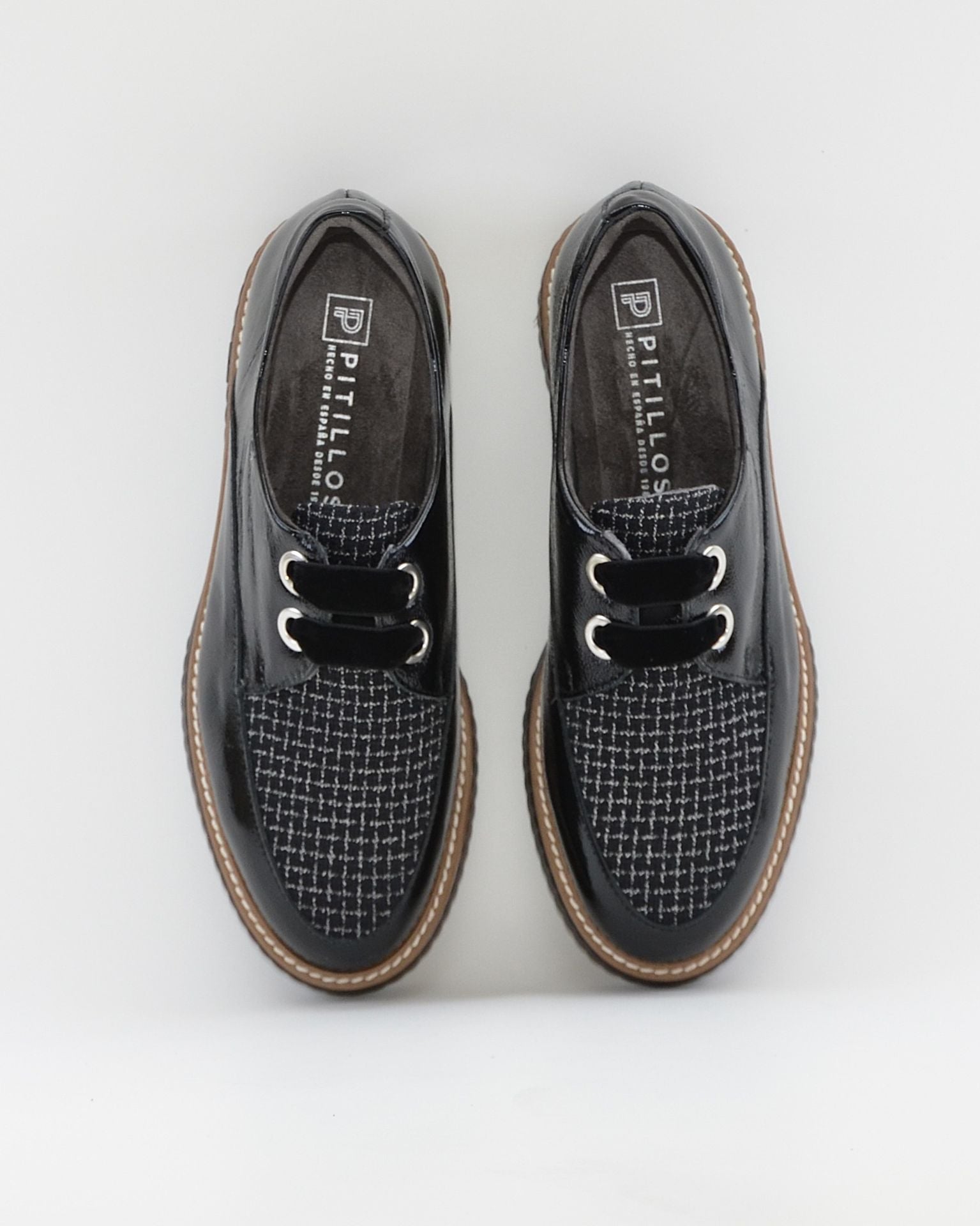 ZAPATO CASUAL MUJER PITILLOS CORDON PLANTILLA EXTRAIBLE 11555 CHAROL NEGRO