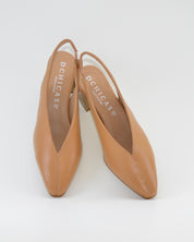 ZAPATO DESTALONADO CON TACON MEDIO ANCHO ESPECIAL COLOR CAMEL