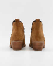 BOTIN MUJER COWBOY SERRAJE CUERO CON TACHAS KAOLA 3500