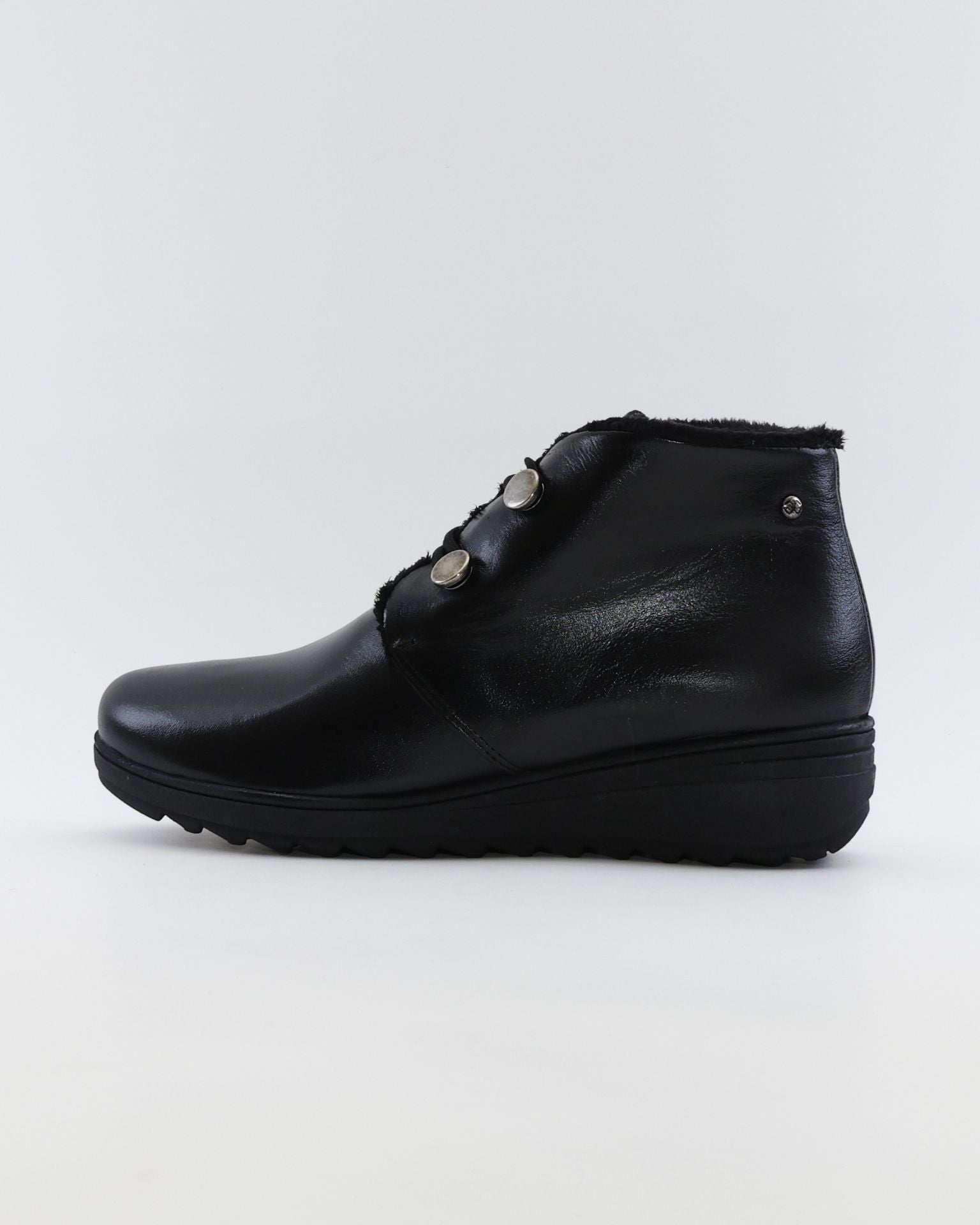 BOTINES DE MUJER CON CUÑA Y CIERRE DE ELASTICOS COLOR NEGRO GIORDA 27660