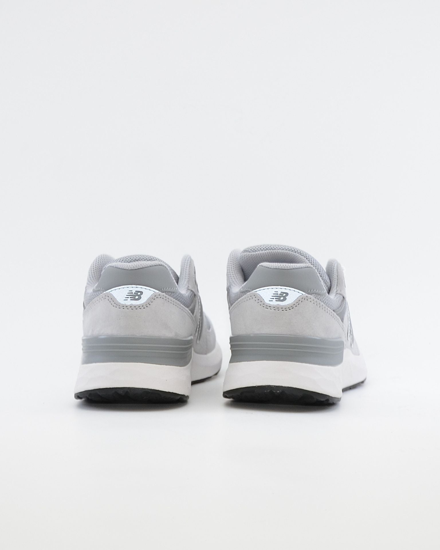 SNEAKERS NEW BALANCE M880 6HE ZAPATILLA DEPORTIVA HOMBRE COLOR GRIS FRESH FOAM