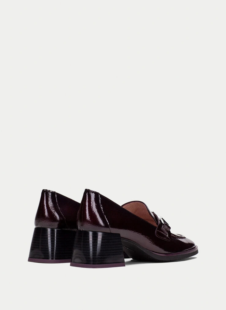 ZAPATO TACON CHAROL BURDEOS HI243590