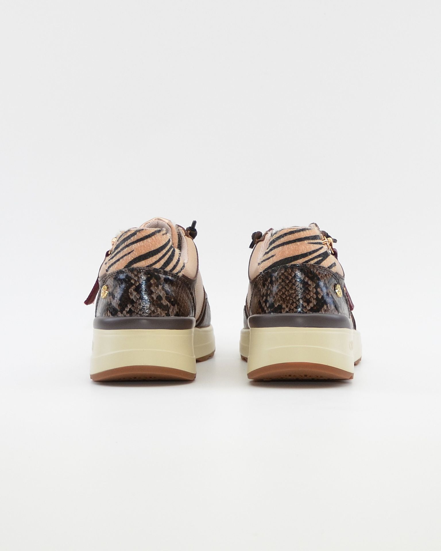 ZAPATILLA SNEAKER MUJER CARMELA COLOR MARRÓN CON TAUPE 164221