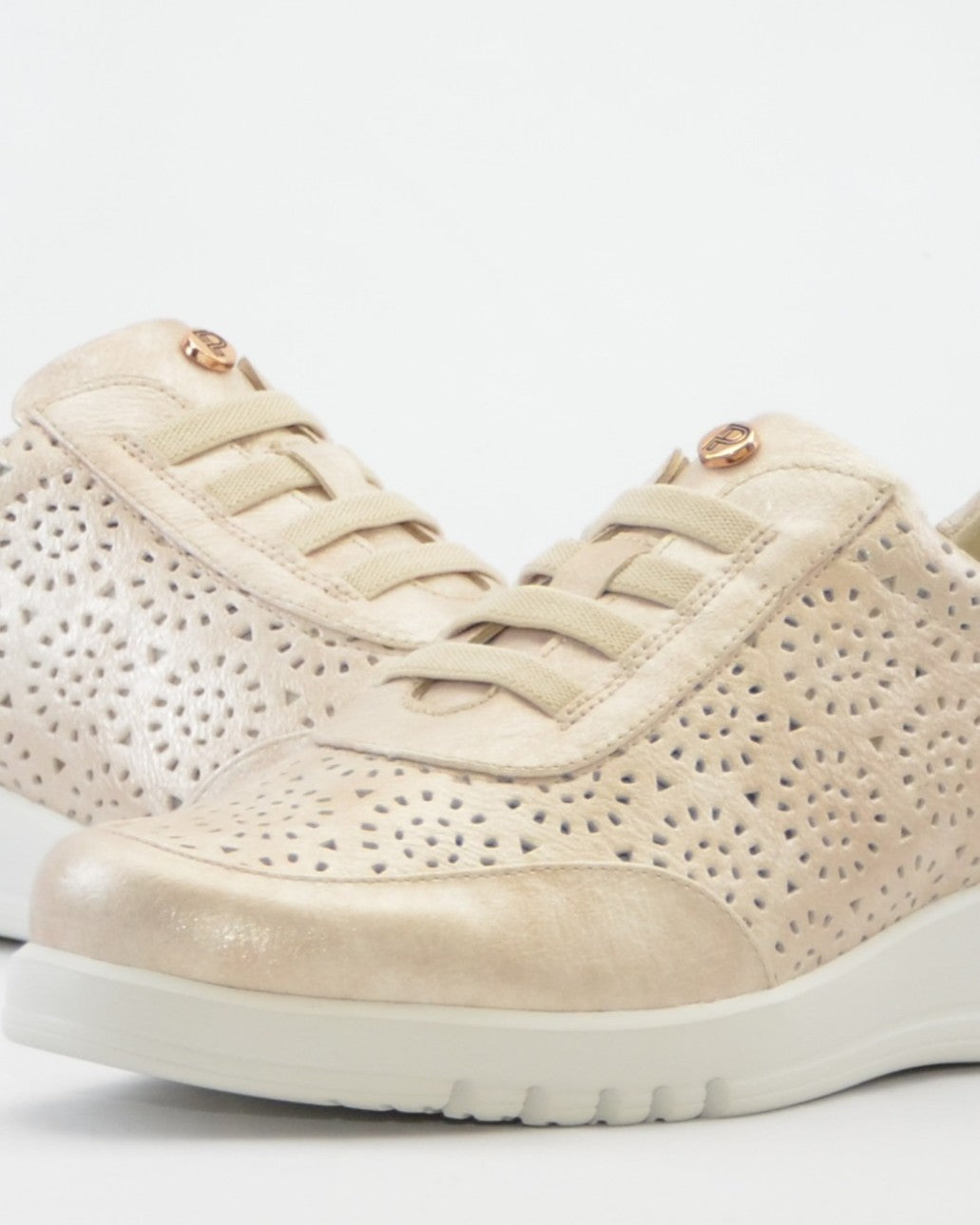 ZAPATO CASUAL MUJER CON ELÁSTICOS PITILLOS 20301 DORADO PLANTILLA EXTRAÍBLE
