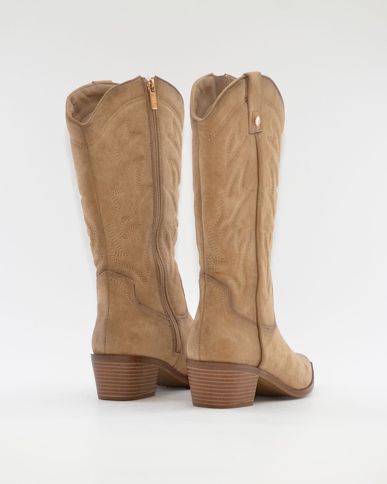 BOTA COWBOY COLOR BEIGE CON CREMALLERA  XTI 144308