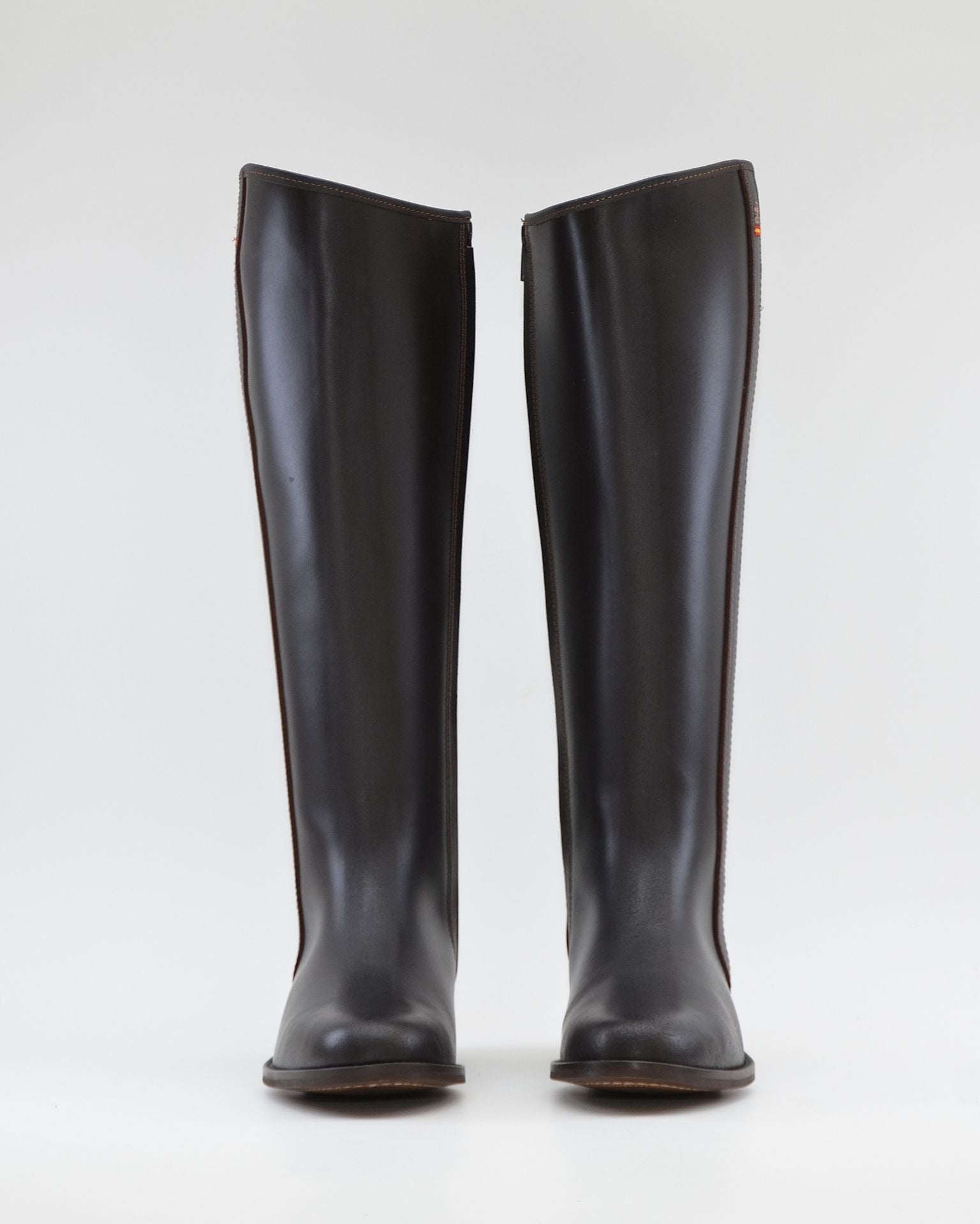 BOTA CAMPERA DE MUJER DAKOTA MARRON CHOCOLATE