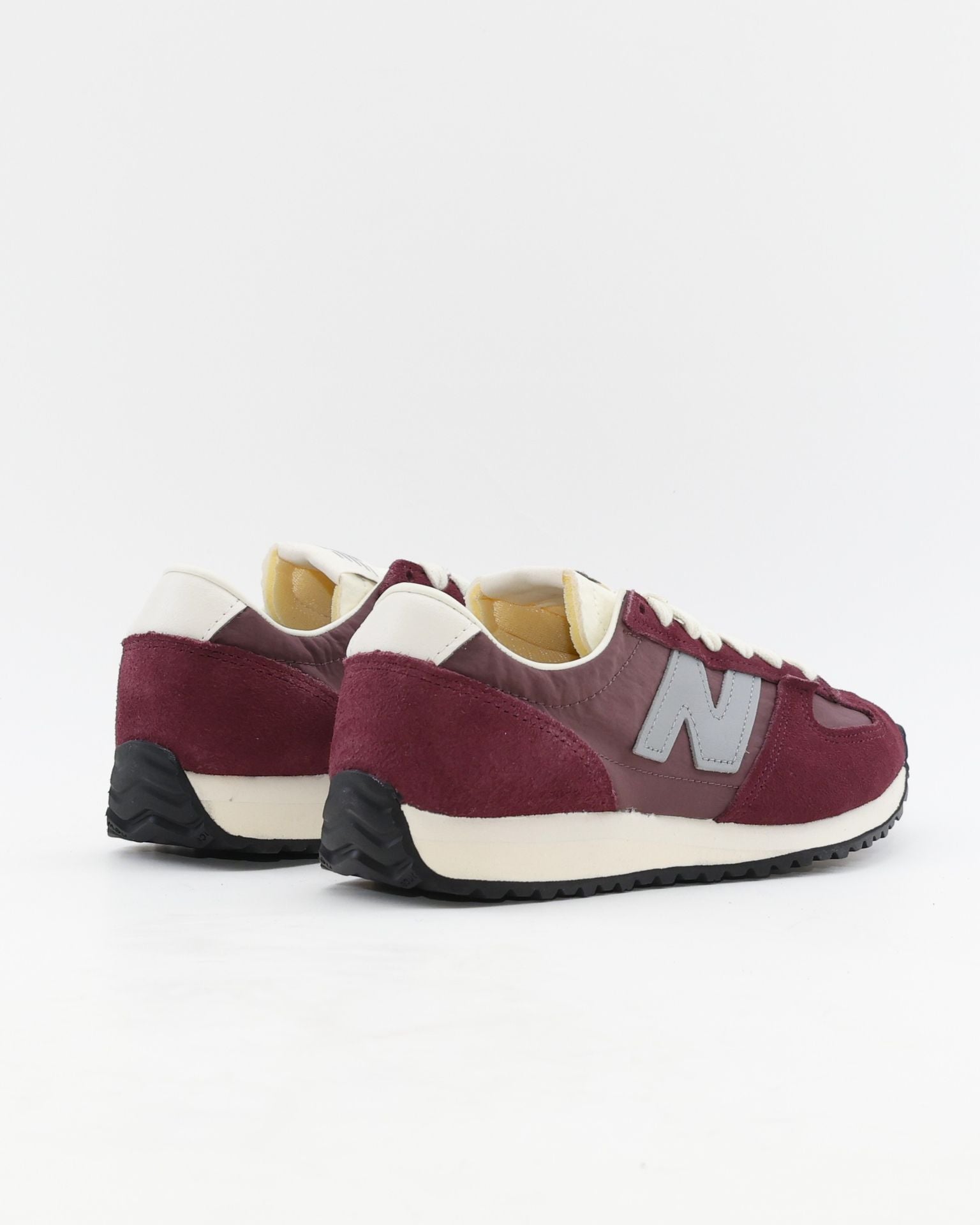 SNEAKERS NEW BALANCE U471 7PS ZAPATILLAS MUJER COLOR BURDEOS