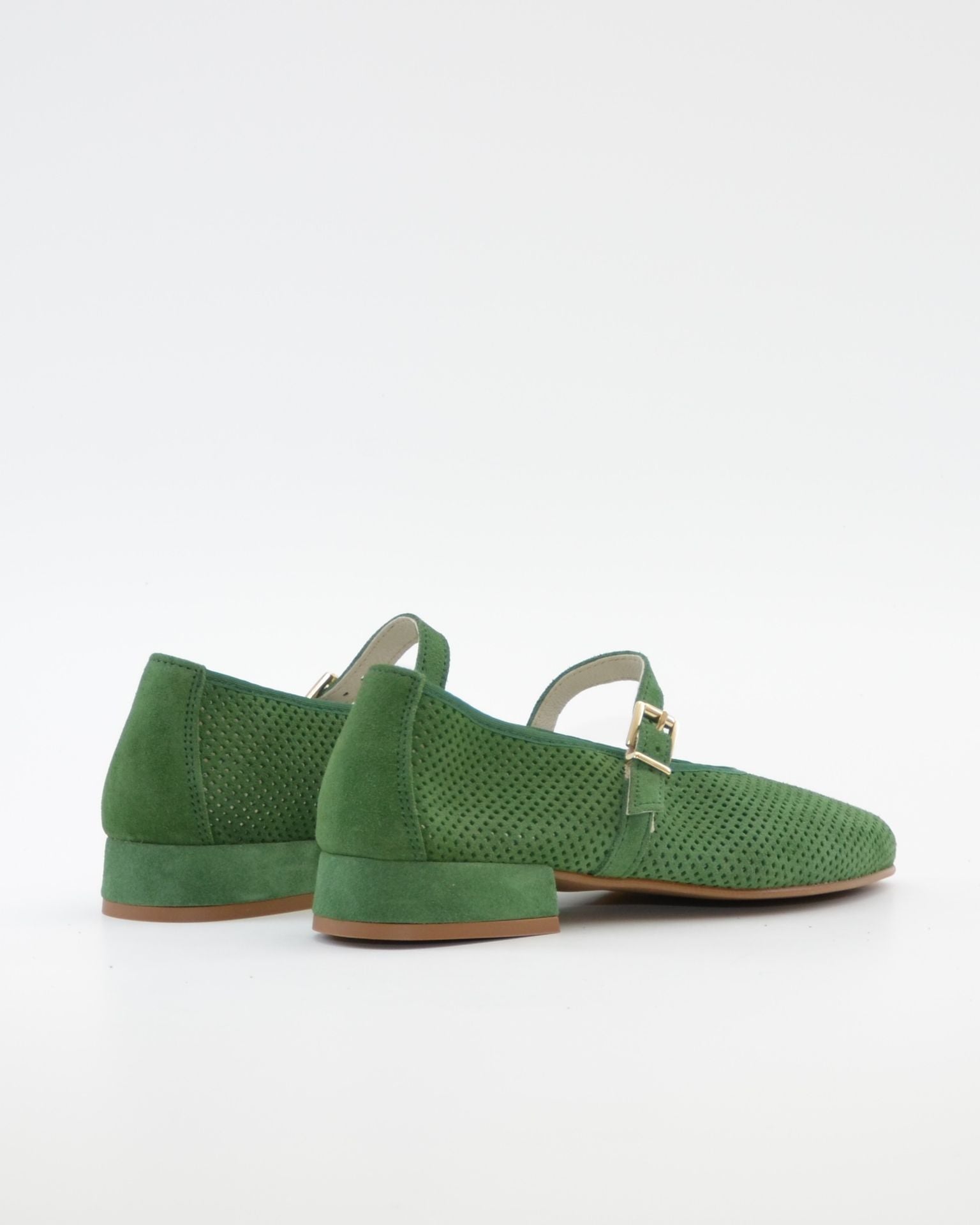 MERCEDITAS DE PIEL COLOR VERDE CON CORREA Y HEBILLA LACOMBA SALVIA