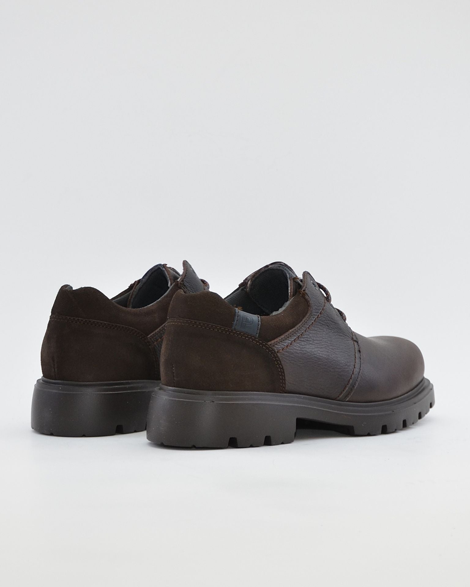 ZAPATO CABALLERO CON CORDONES PIEL ENGRASADA PITILLOS 40231 MARRON