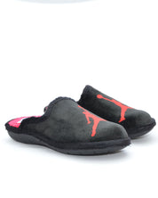 ZAPATILLAS CASA HOMBRE NEGRO JORDAN ROJO